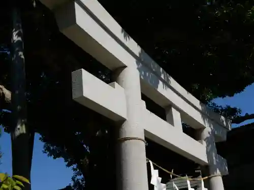 御霊神社の鳥居