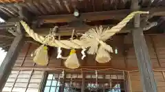 辛崎神社の本殿