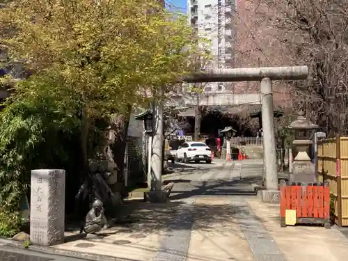 池尻稲荷神社の鳥居