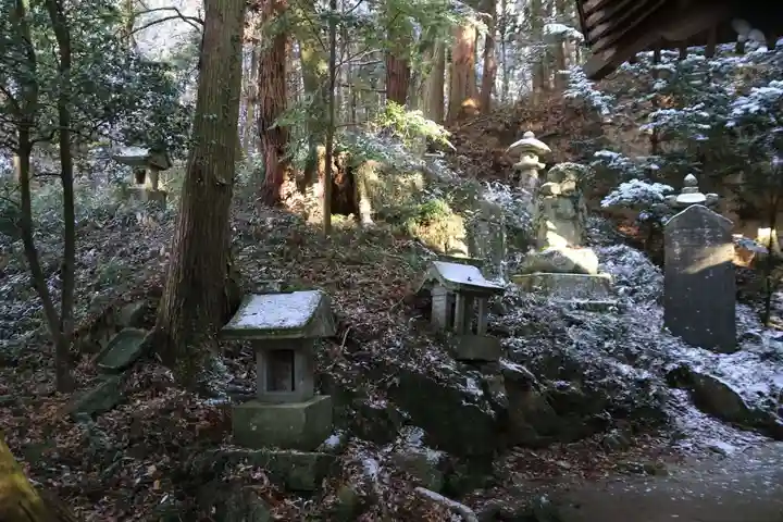 蟇目鹿島神社の末社・摂社