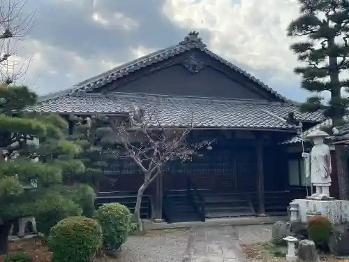 西福寺の{uncategorized: "未分類", other: "その他", undefined: "問題あり", building: "その他建物", grave: "お墓", sacred_gate: "鳥居", guardian: "狛犬", statue: "像", buddha: "仏像", history: "歴史", nature: "自然", garden: "庭園", animal: "動物", pagoda: "塔", temizu: "手水舎", mountain_gate: "山門・神門", sanctuary: "本殿・本堂", subordinate: "末社・摂社", art: "芸術", scenery: "景色", jizo: "地蔵", ema: "絵馬", goshuin: "御朱印", omikuji: "おみくじ", items: "授与品その他", amulet: "お守り", goshuincho: "御朱印帳", eats: "食事", festival: "お祭り", votive_dance: "神楽", shichigosan: "七五三参", wedding: "結婚式", experience: "体験その他", initially: "初詣", around: "周辺", anti_infection: "感染症対策"}