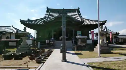 餘慶寺の本殿