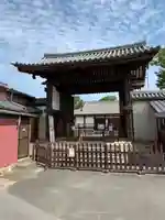 新薬師寺の山門・神門