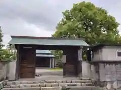 長松院の山門