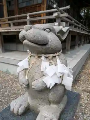 豊受稲荷神社（湯倉神社）の{uncategorized: "未分類", other: "その他", undefined: "問題あり", building: "その他建物", grave: "お墓", sacred_gate: "鳥居", guardian: "狛犬", statue: "像", buddha: "仏像", history: "歴史", nature: "自然", garden: "庭園", animal: "動物", pagoda: "塔", temizu: "手水舎", mountain_gate: "山門・神門", sanctuary: "本殿・本堂", subordinate: "末社・摂社", art: "芸術", scenery: "景色", jizo: "地蔵", ema: "絵馬", goshuin: "御朱印", omikuji: "おみくじ", items: "授与品その他", amulet: "お守り", goshuincho: "御朱印帳", eats: "食事", festival: "お祭り", votive_dance: "神楽", shichigosan: "七五三参", wedding: "結婚式", experience: "体験その他", initially: "初詣", around: "周辺", anti_infection: "感染症対策"}