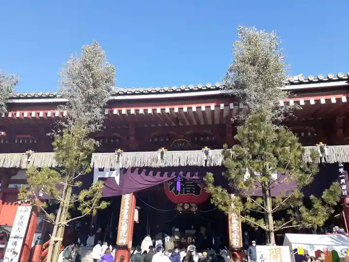 浅草寺の山門・神門