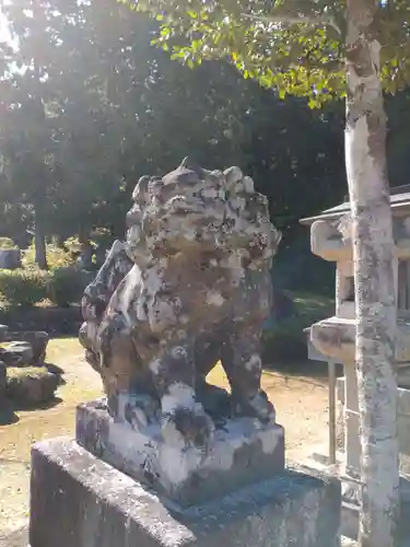 水尾神社の狛犬