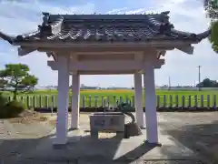 神明社・八幡社・天満宮合殿の手水