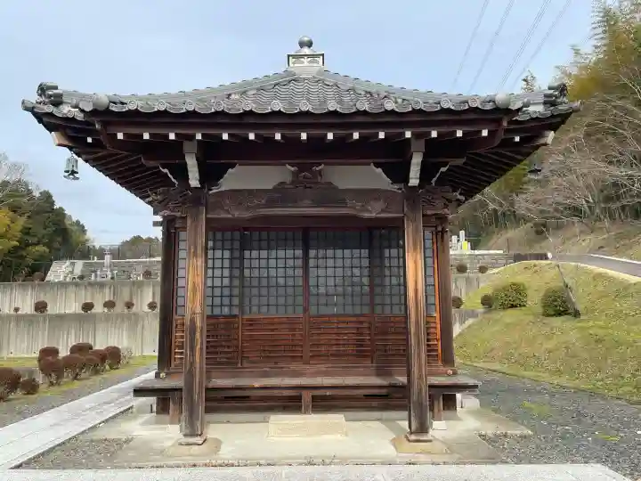 永福寺の{uncategorized: "未分類", other: "その他", undefined: "問題あり", building: "その他建物", grave: "お墓", sacred_gate: "鳥居", guardian: "狛犬", statue: "像", buddha: "仏像", history: "歴史", nature: "自然", garden: "庭園", animal: "動物", pagoda: "塔", temizu: "手水舎", mountain_gate: "山門・神門", sanctuary: "本殿・本堂", subordinate: "末社・摂社", art: "芸術", scenery: "景色", jizo: "地蔵", ema: "絵馬", goshuin: "御朱印", omikuji: "おみくじ", items: "授与品その他", amulet: "お守り", goshuincho: "御朱印帳", eats: "食事", festival: "お祭り", votive_dance: "神楽", shichigosan: "七五三参", wedding: "結婚式", experience: "体験その他", initially: "初詣", around: "周辺", anti_infection: "感染症対策"}