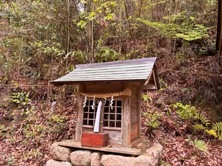 中野皇太神社の{uncategorized: "未分類", other: "その他", undefined: "問題あり", building: "その他建物", grave: "お墓", sacred_gate: "鳥居", guardian: "狛犬", statue: "像", buddha: "仏像", history: "歴史", nature: "自然", garden: "庭園", animal: "動物", pagoda: "塔", temizu: "手水舎", mountain_gate: "山門・神門", sanctuary: "本殿・本堂", subordinate: "末社・摂社", art: "芸術", scenery: "景色", jizo: "地蔵", ema: "絵馬", goshuin: "御朱印", omikuji: "おみくじ", items: "授与品その他", amulet: "お守り", goshuincho: "御朱印帳", eats: "食事", festival: "お祭り", votive_dance: "神楽", shichigosan: "七五三参", wedding: "結婚式", experience: "体験その他", initially: "初詣", around: "周辺", anti_infection: "感染症対策"}