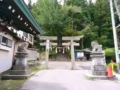 横山八幡宮の鳥居