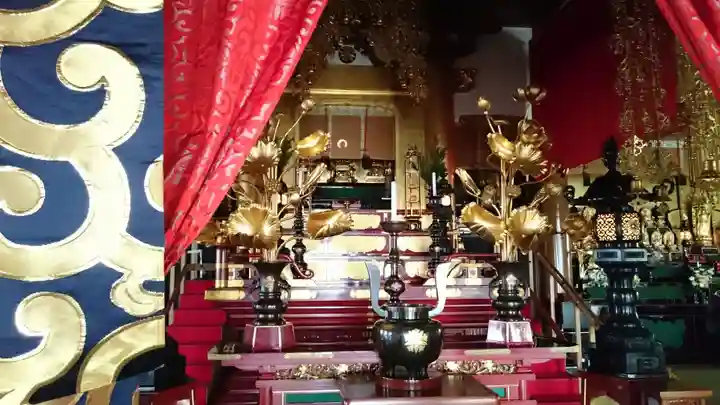 中央寺の本殿・本堂