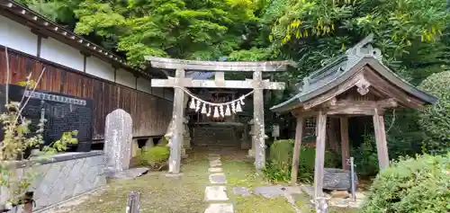 栄存神社の鳥居