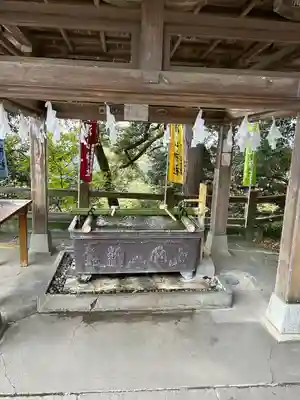 唐澤山神社の手水舎