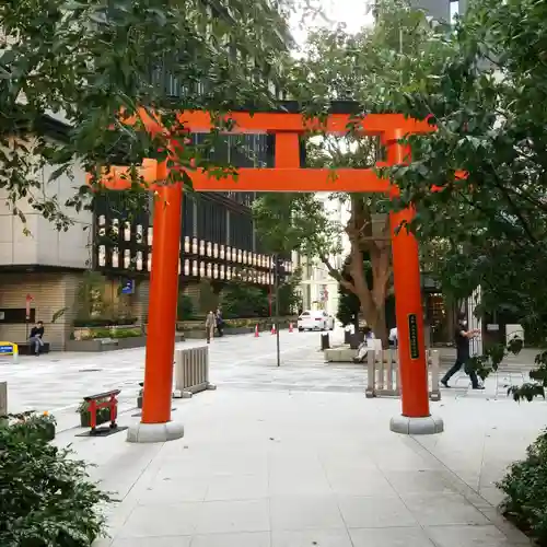 福徳神社（芽吹稲荷）の鳥居