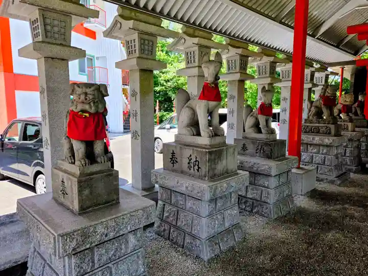 宝徳山稲荷大社(新潟県)