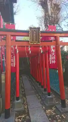 諏訪神社の鳥居
