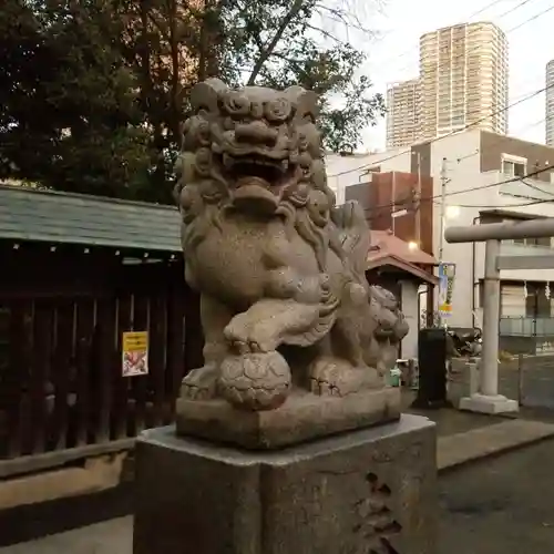 市ノ坪神社の狛犬