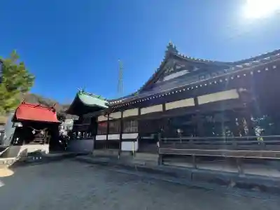 坂八幡神社の{uncategorized: "未分類", other: "その他", undefined: "問題あり", building: "その他建物", grave: "お墓", sacred_gate: "鳥居", guardian: "狛犬", statue: "像", buddha: "仏像", history: "歴史", nature: "自然", garden: "庭園", animal: "動物", pagoda: "塔", temizu: "手水舎", mountain_gate: "山門・神門", sanctuary: "本殿・本堂", subordinate: "末社・摂社", art: "芸術", scenery: "景色", jizo: "地蔵", ema: "絵馬", goshuin: "御朱印", omikuji: "おみくじ", items: "授与品その他", amulet: "お守り", goshuincho: "御朱印帳", eats: "食事", festival: "お祭り", votive_dance: "神楽", shichigosan: "七五三参", wedding: "結婚式", experience: "体験その他", initially: "初詣", around: "周辺", anti_infection: "感染症対策"}