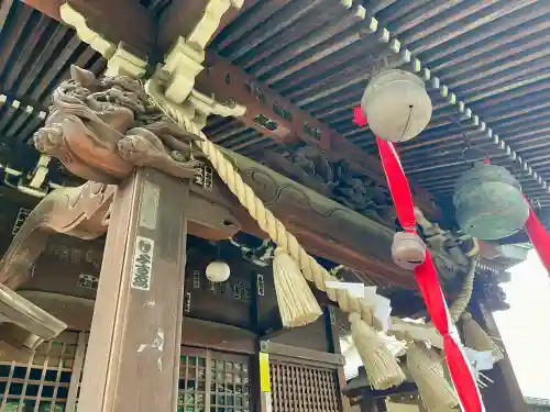 上高田氷川神社の{uncategorized: "未分類", other: "その他", undefined: "問題あり", building: "その他建物", grave: "お墓", sacred_gate: "鳥居", guardian: "狛犬", statue: "像", buddha: "仏像", history: "歴史", nature: "自然", garden: "庭園", animal: "動物", pagoda: "塔", temizu: "手水舎", mountain_gate: "山門・神門", sanctuary: "本殿・本堂", subordinate: "末社・摂社", art: "芸術", scenery: "景色", jizo: "地蔵", ema: "絵馬", goshuin: "御朱印", omikuji: "おみくじ", items: "授与品その他", amulet: "お守り", goshuincho: "御朱印帳", eats: "食事", festival: "お祭り", votive_dance: "神楽", shichigosan: "七五三参", wedding: "結婚式", experience: "体験その他", initially: "初詣", around: "周辺", anti_infection: "感染症対策"}