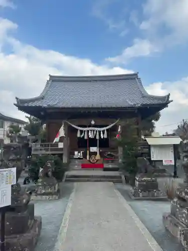 諏訪神社の{uncategorized: "未分類", other: "その他", undefined: "問題あり", building: "その他建物", grave: "お墓", sacred_gate: "鳥居", guardian: "狛犬", statue: "像", buddha: "仏像", history: "歴史", nature: "自然", garden: "庭園", animal: "動物", pagoda: "塔", temizu: "手水舎", mountain_gate: "山門・神門", sanctuary: "本殿・本堂", subordinate: "末社・摂社", art: "芸術", scenery: "景色", jizo: "地蔵", ema: "絵馬", goshuin: "御朱印", omikuji: "おみくじ", items: "授与品その他", amulet: "お守り", goshuincho: "御朱印帳", eats: "食事", festival: "お祭り", votive_dance: "神楽", shichigosan: "七五三参", wedding: "結婚式", experience: "体験その他", initially: "初詣", around: "周辺", anti_infection: "感染症対策"}