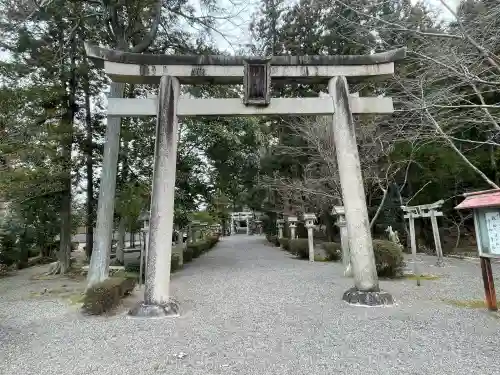 川田神社の{uncategorized: "未分類", other: "その他", undefined: "問題あり", building: "その他建物", grave: "お墓", sacred_gate: "鳥居", guardian: "狛犬", statue: "像", buddha: "仏像", history: "歴史", nature: "自然", garden: "庭園", animal: "動物", pagoda: "塔", temizu: "手水舎", mountain_gate: "山門・神門", sanctuary: "本殿・本堂", subordinate: "末社・摂社", art: "芸術", scenery: "景色", jizo: "地蔵", ema: "絵馬", goshuin: "御朱印", omikuji: "おみくじ", items: "授与品その他", amulet: "お守り", goshuincho: "御朱印帳", eats: "食事", festival: "お祭り", votive_dance: "神楽", shichigosan: "七五三参", wedding: "結婚式", experience: "体験その他", initially: "初詣", around: "周辺", anti_infection: "感染症対策"}