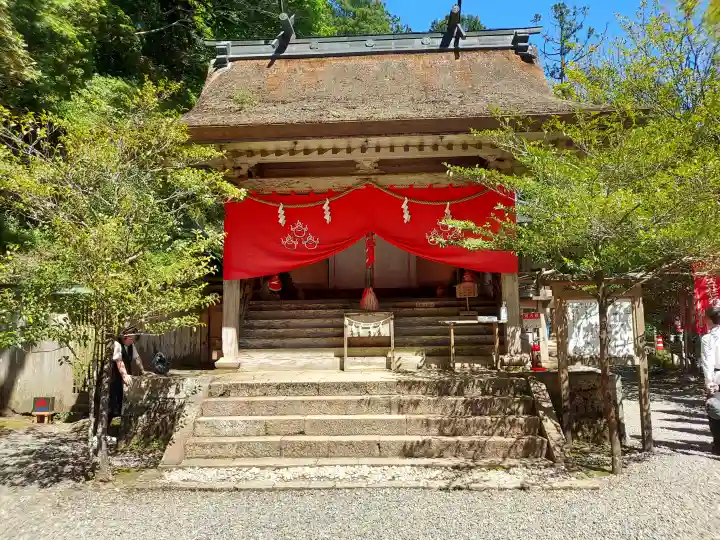 玉置神社の{uncategorized: "未分類", other: "その他", undefined: "問題あり", building: "その他建物", grave: "お墓", sacred_gate: "鳥居", guardian: "狛犬", statue: "像", buddha: "仏像", history: "歴史", nature: "自然", garden: "庭園", animal: "動物", pagoda: "塔", temizu: "手水舎", mountain_gate: "山門・神門", sanctuary: "本殿・本堂", subordinate: "末社・摂社", art: "芸術", scenery: "景色", jizo: "地蔵", ema: "絵馬", goshuin: "御朱印", omikuji: "おみくじ", items: "授与品その他", amulet: "お守り", goshuincho: "御朱印帳", eats: "食事", festival: "お祭り", votive_dance: "神楽", shichigosan: "七五三参", wedding: "結婚式", experience: "体験その他", initially: "初詣", around: "周辺", anti_infection: "感染症対策"}