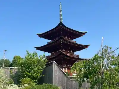 家原寺の{uncategorized: "未分類", other: "その他", undefined: "問題あり", building: "その他建物", grave: "お墓", sacred_gate: "鳥居", guardian: "狛犬", statue: "像", buddha: "仏像", history: "歴史", nature: "自然", garden: "庭園", animal: "動物", pagoda: "塔", temizu: "手水舎", mountain_gate: "山門・神門", sanctuary: "本殿・本堂", subordinate: "末社・摂社", art: "芸術", scenery: "景色", jizo: "地蔵", ema: "絵馬", goshuin: "御朱印", omikuji: "おみくじ", items: "授与品その他", amulet: "お守り", goshuincho: "御朱印帳", eats: "食事", festival: "お祭り", votive_dance: "神楽", shichigosan: "七五三参", wedding: "結婚式", experience: "体験その他", initially: "初詣", around: "周辺", anti_infection: "感染症対策"}