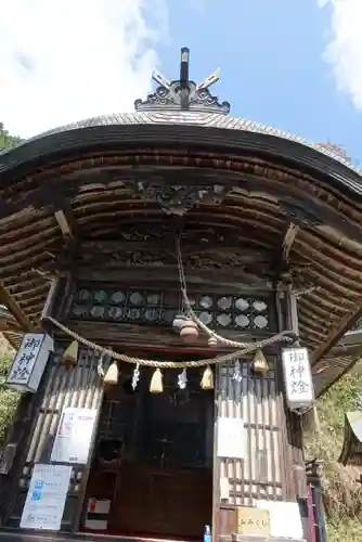 高座神社の本殿・本堂