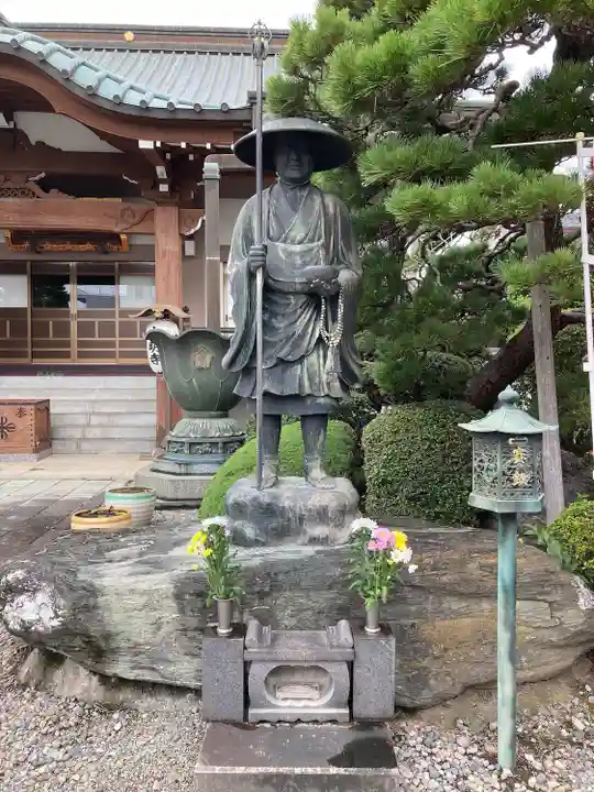 光明寺(感満不動尊)の像