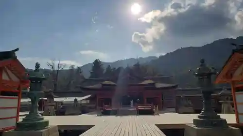 厳島神社の本殿