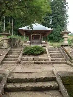 杉沢観音(山形県)