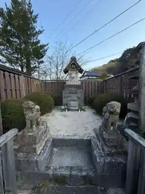 八上姫神社の{uncategorized: "未分類", other: "その他", undefined: "問題あり", building: "その他建物", grave: "お墓", sacred_gate: "鳥居", guardian: "狛犬", statue: "像", buddha: "仏像", history: "歴史", nature: "自然", garden: "庭園", animal: "動物", pagoda: "塔", temizu: "手水舎", mountain_gate: "山門・神門", sanctuary: "本殿・本堂", subordinate: "末社・摂社", art: "芸術", scenery: "景色", jizo: "地蔵", ema: "絵馬", goshuin: "御朱印", omikuji: "おみくじ", items: "授与品その他", amulet: "お守り", goshuincho: "御朱印帳", eats: "食事", festival: "お祭り", votive_dance: "神楽", shichigosan: "七五三参", wedding: "結婚式", experience: "体験その他", initially: "初詣", around: "周辺", anti_infection: "感染症対策"}