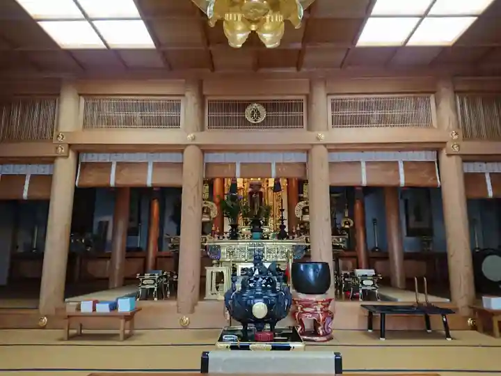 紫雲寺の本殿・本堂