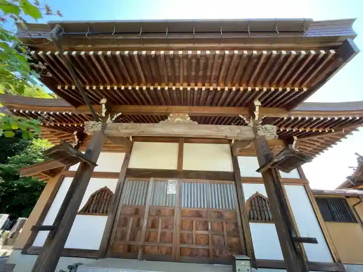 検見川神社の{uncategorized: "未分類", other: "その他", undefined: "問題あり", building: "その他建物", grave: "お墓", sacred_gate: "鳥居", guardian: "狛犬", statue: "像", buddha: "仏像", history: "歴史", nature: "自然", garden: "庭園", animal: "動物", pagoda: "塔", temizu: "手水舎", mountain_gate: "山門・神門", sanctuary: "本殿・本堂", subordinate: "末社・摂社", art: "芸術", scenery: "景色", jizo: "地蔵", ema: "絵馬", goshuin: "御朱印", omikuji: "おみくじ", items: "授与品その他", amulet: "お守り", goshuincho: "御朱印帳", eats: "食事", festival: "お祭り", votive_dance: "神楽", shichigosan: "七五三参", wedding: "結婚式", experience: "体験その他", initially: "初詣", around: "周辺", anti_infection: "感染症対策"}