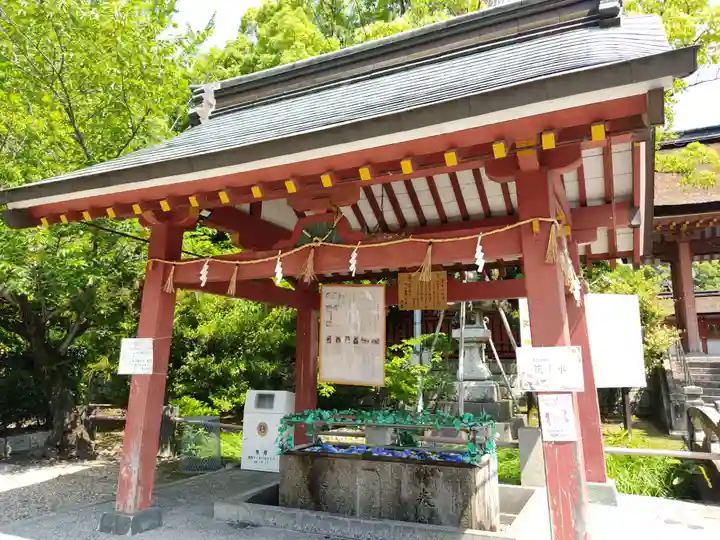 津島神社の手水舎