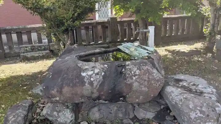 大分元町石仏の手水舎