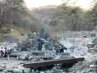 草津穴守稲荷神社の{uncategorized: "未分類", other: "その他", undefined: "問題あり", building: "その他建物", grave: "お墓", sacred_gate: "鳥居", guardian: "狛犬", statue: "像", buddha: "仏像", history: "歴史", nature: "自然", garden: "庭園", animal: "動物", pagoda: "塔", temizu: "手水舎", mountain_gate: "山門・神門", sanctuary: "本殿・本堂", subordinate: "末社・摂社", art: "芸術", scenery: "景色", jizo: "地蔵", ema: "絵馬", goshuin: "御朱印", omikuji: "おみくじ", items: "授与品その他", amulet: "お守り", goshuincho: "御朱印帳", eats: "食事", festival: "お祭り", votive_dance: "神楽", shichigosan: "七五三参", wedding: "結婚式", experience: "体験その他", initially: "初詣", around: "周辺", anti_infection: "感染症対策"}