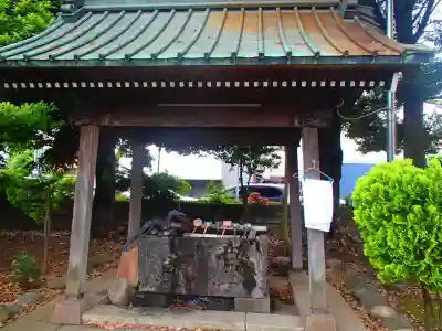 下総野田愛宕神社の手水舎