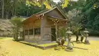 依岳神社の本殿・本堂