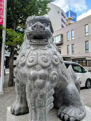 北海道神宮頓宮の狛犬
