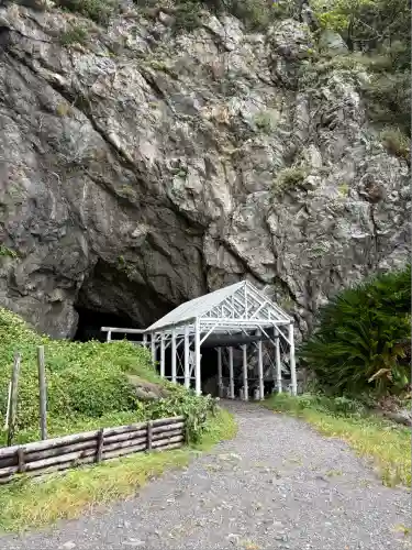 御厨人窟・神明窟(高知県)