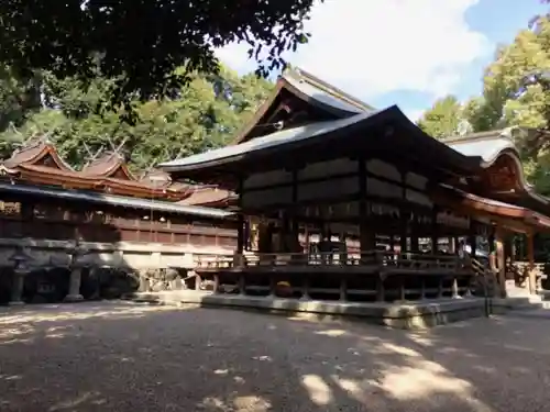 往馬坐伊古麻都比古神社の建物その他