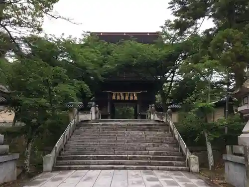 香椎宮の山門・神門