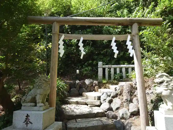 銭洗弁財天宇賀福神社(神奈川県)