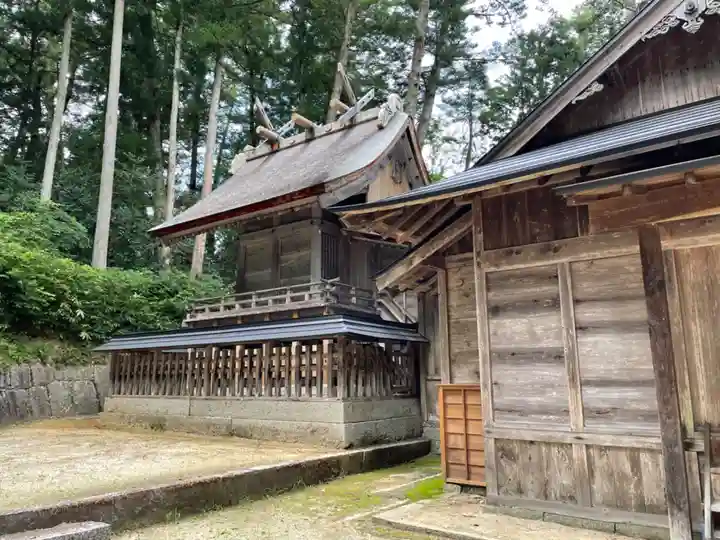 湯野神社の本殿・本堂
