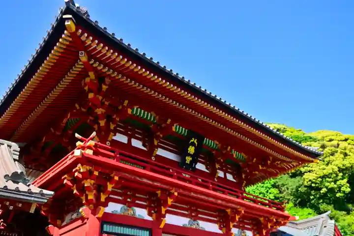 鶴岡八幡宮の本殿・本堂