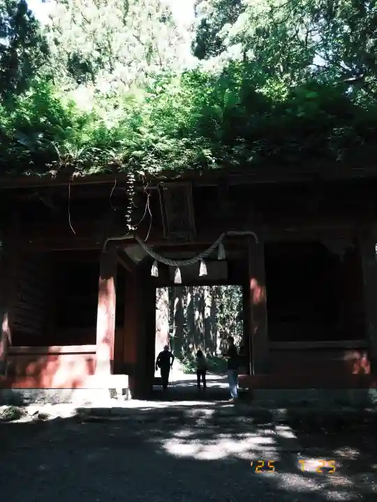 戸隠神社奥社の{uncategorized: "未分類", other: "その他", undefined: "問題あり", building: "その他建物", grave: "お墓", sacred_gate: "鳥居", guardian: "狛犬", statue: "像", buddha: "仏像", history: "歴史", nature: "自然", garden: "庭園", animal: "動物", pagoda: "塔", temizu: "手水舎", mountain_gate: "山門・神門", sanctuary: "本殿・本堂", subordinate: "末社・摂社", art: "芸術", scenery: "景色", jizo: "地蔵", ema: "絵馬", goshuin: "御朱印", omikuji: "おみくじ", items: "授与品その他", amulet: "お守り", goshuincho: "御朱印帳", eats: "食事", festival: "お祭り", votive_dance: "神楽", shichigosan: "七五三参", wedding: "結婚式", experience: "体験その他", initially: "初詣", around: "周辺", anti_infection: "感染症対策"}