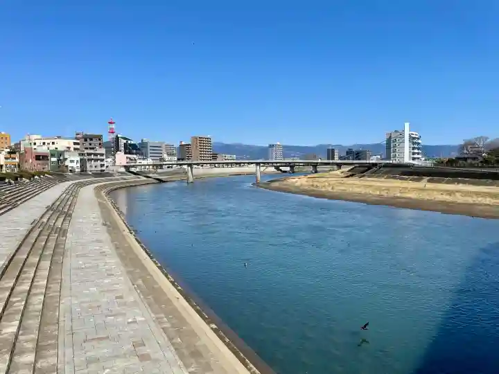 上土朝日稲荷神社の{uncategorized: "未分類", other: "その他", undefined: "問題あり", building: "その他建物", grave: "お墓", sacred_gate: "鳥居", guardian: "狛犬", statue: "像", buddha: "仏像", history: "歴史", nature: "自然", garden: "庭園", animal: "動物", pagoda: "塔", temizu: "手水舎", mountain_gate: "山門・神門", sanctuary: "本殿・本堂", subordinate: "末社・摂社", art: "芸術", scenery: "景色", jizo: "地蔵", ema: "絵馬", goshuin: "御朱印", omikuji: "おみくじ", items: "授与品その他", amulet: "お守り", goshuincho: "御朱印帳", eats: "食事", festival: "お祭り", votive_dance: "神楽", shichigosan: "七五三参", wedding: "結婚式", experience: "体験その他", initially: "初詣", around: "周辺", anti_infection: "感染症対策"}