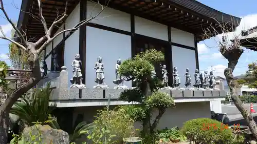 岩槻大師彌勒密寺の本殿